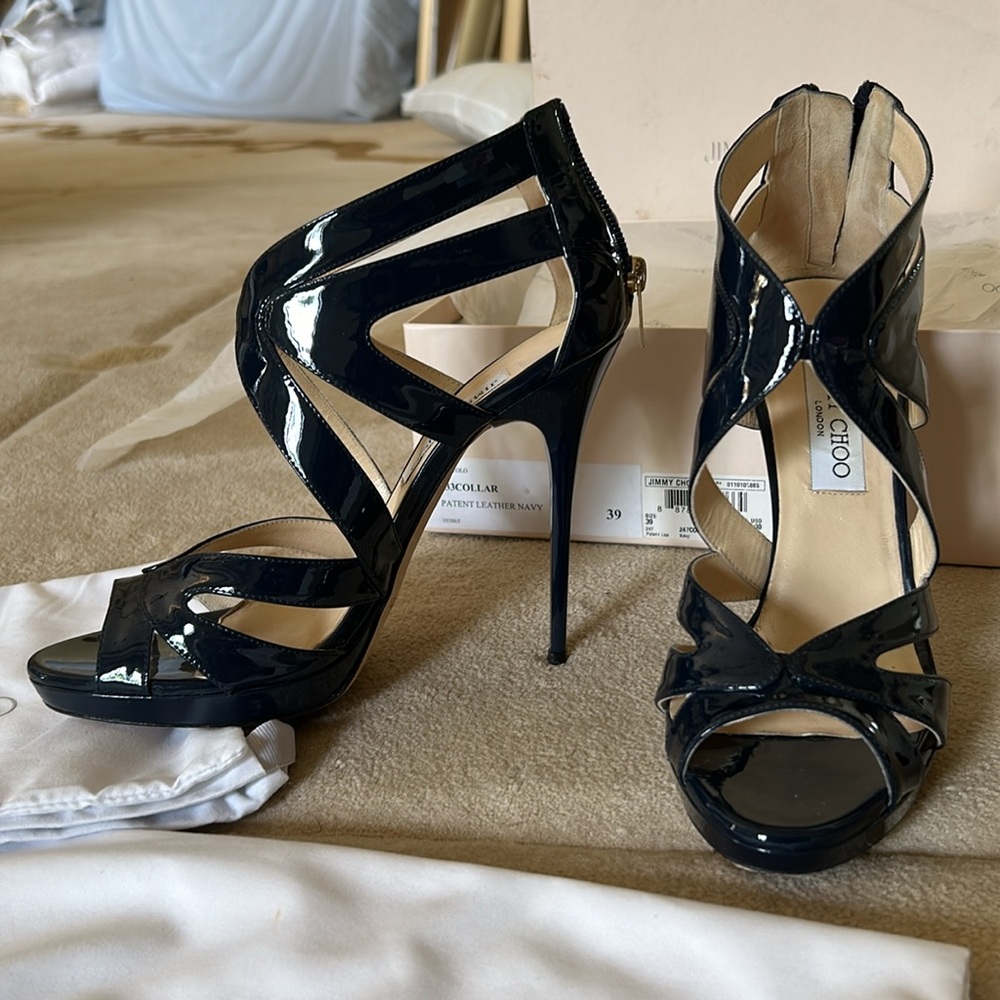 Jimmy Choo heels size 39 article 133Collar Patent Leather Navy